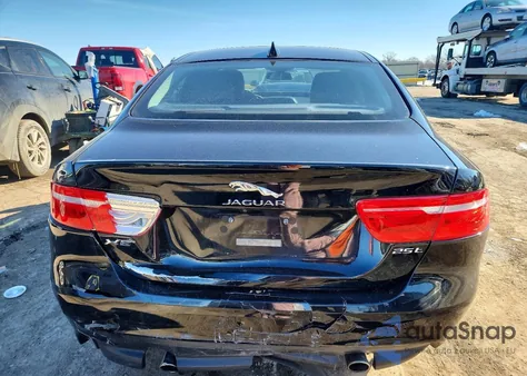 2017 Jaguar Xe z USA, uszkodzony, nr VIN SAJAR4BGXHA977990